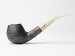 Chacom Jurassic (R04) Tobacco Pipe