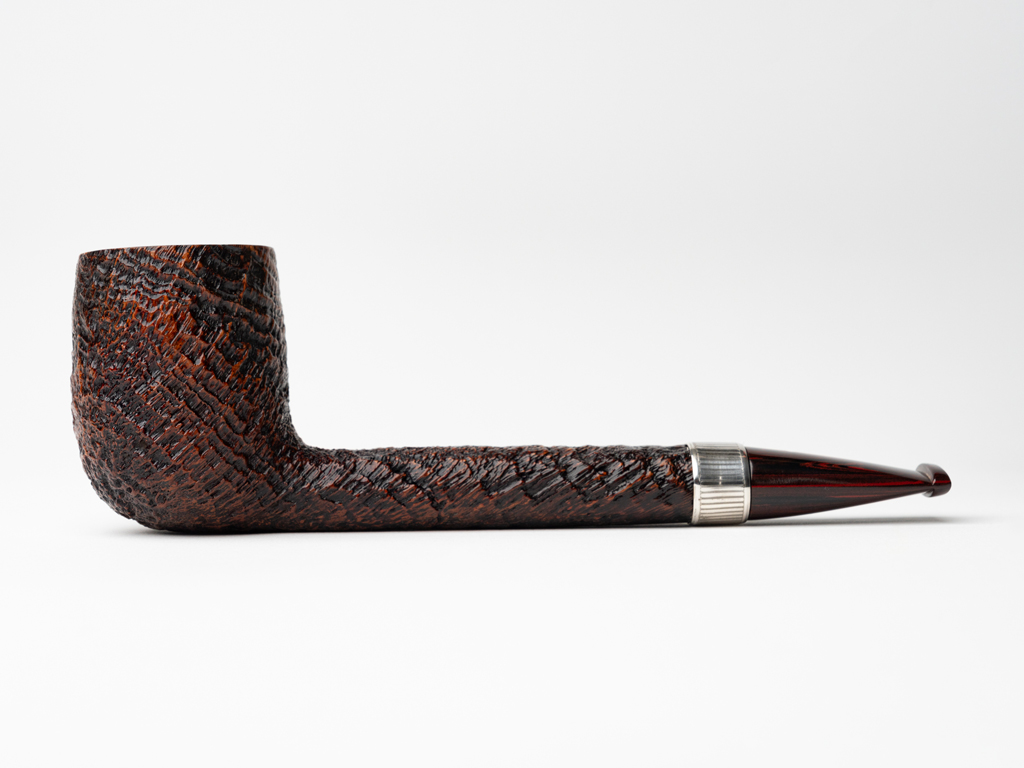 DUNHILL Cumberland 41022 - Very Keen on Pipes