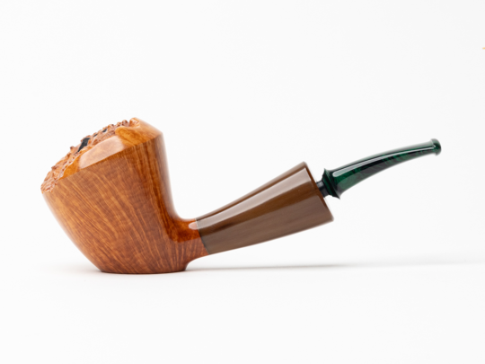 La Biota Smooth Dublin Sitter Tobacco Pipe (Horn Accent)