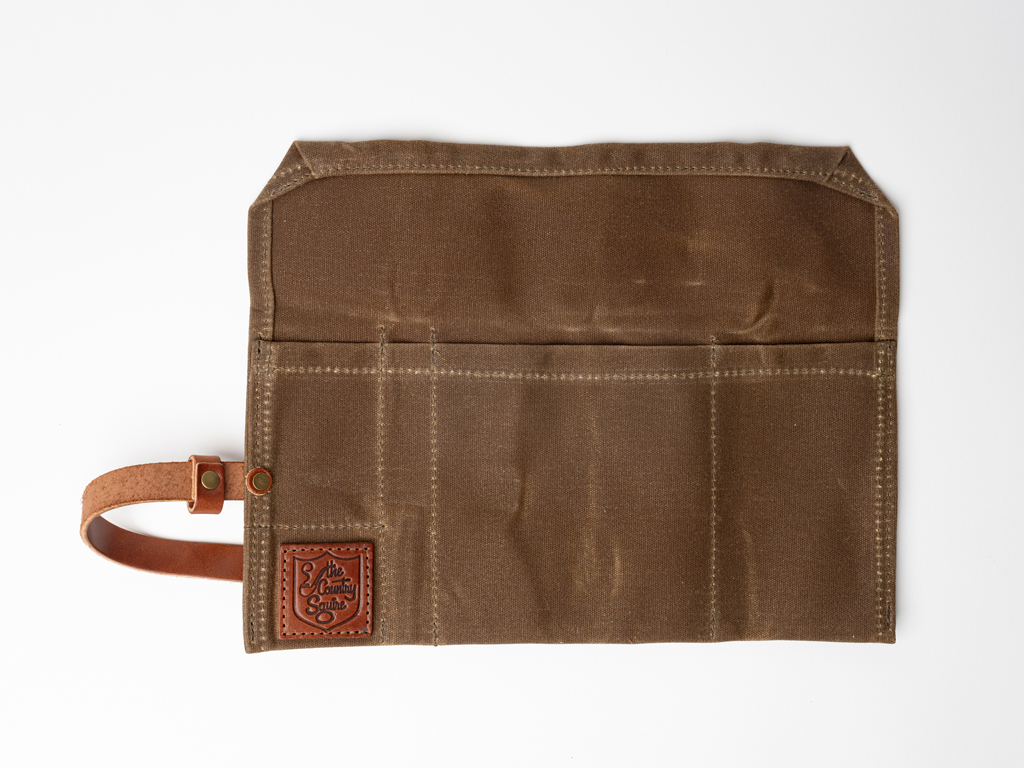 Country Squire Canvas Pipe Roll