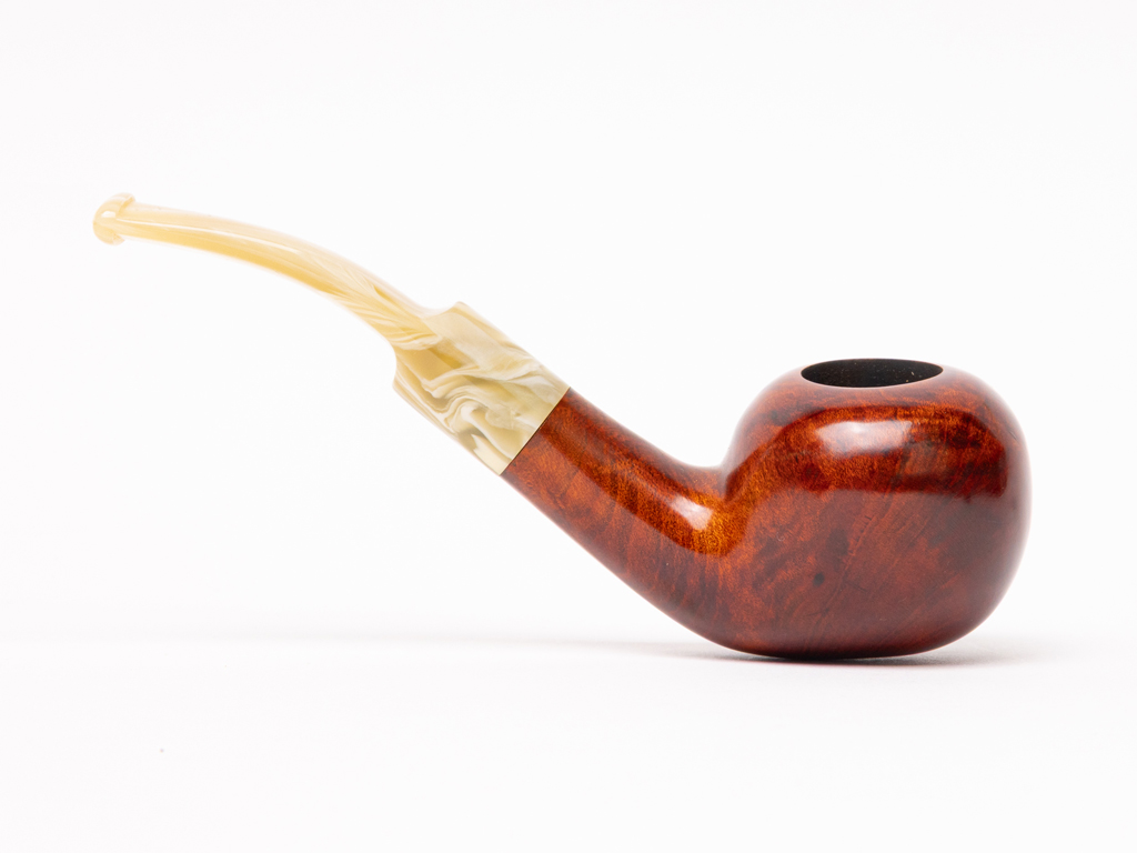 Hanseatic Red Stain with Horn Saddle Stem Tobacco Pipes - Image 11
